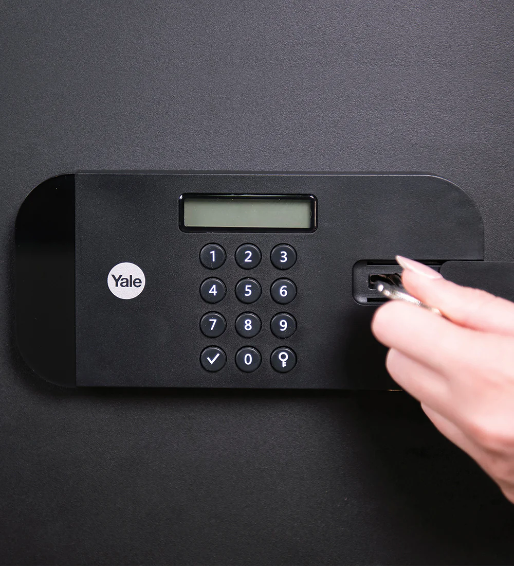 HIGH-SECURITY-MOTORISED-SAFE-PRODUCT-IMAGES-2000x2000px-V012_73b61b57-4259-4f70-bbbc-812cb86cc206